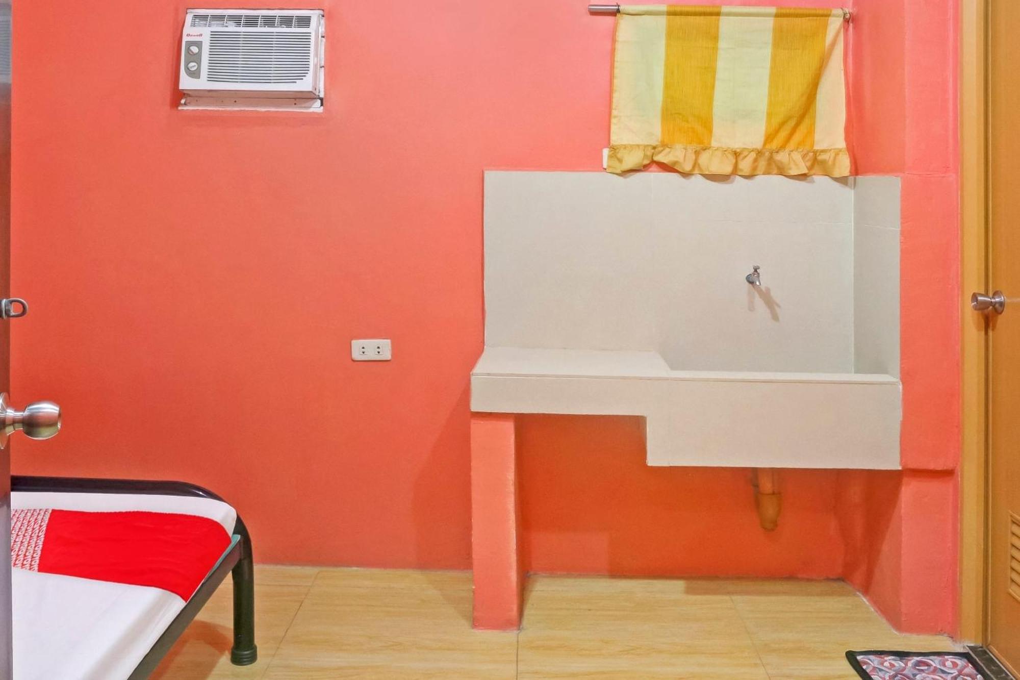 Solanos Transient House Hotel Pasay Exterior photo