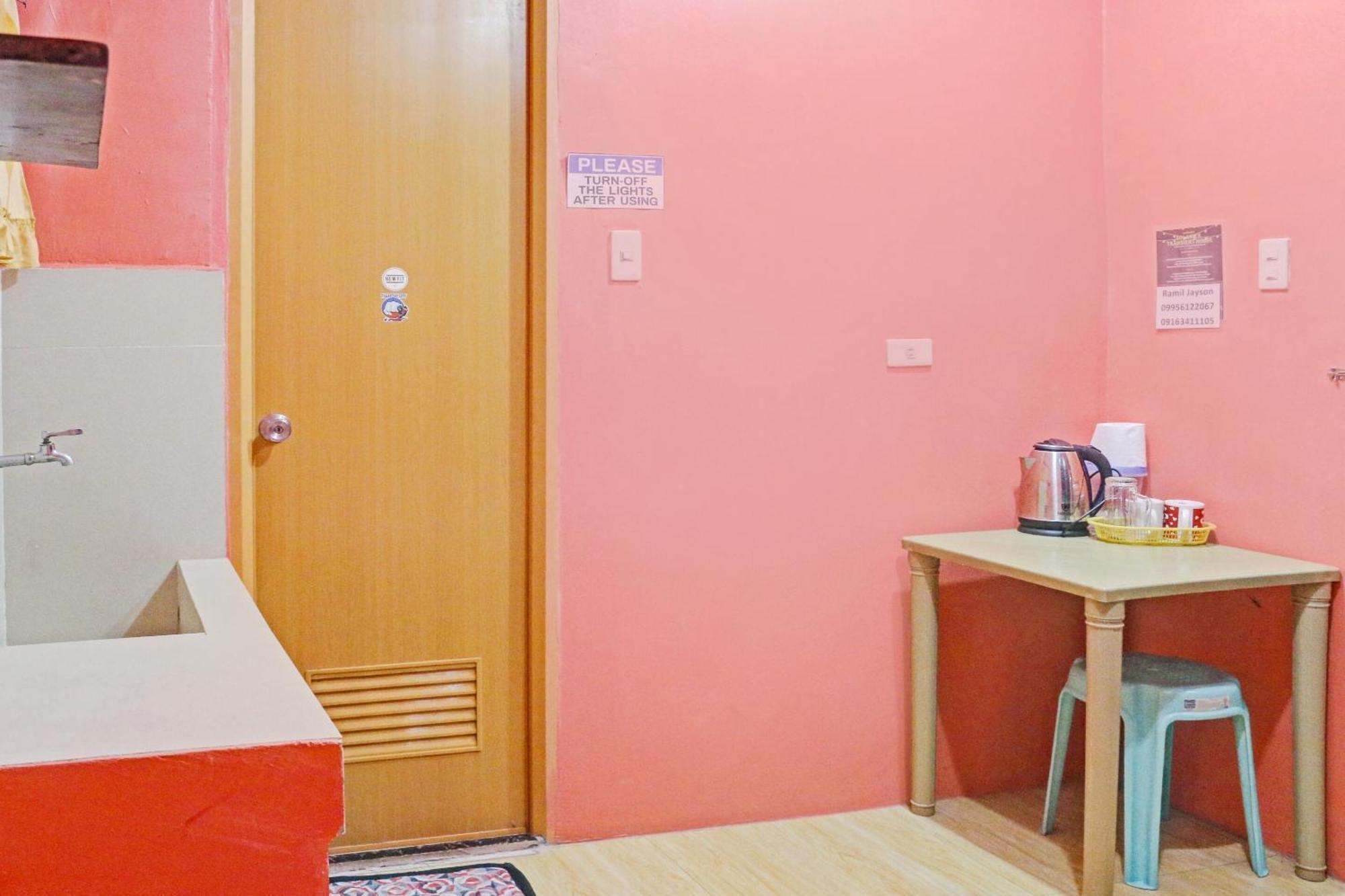 Solanos Transient House Hotel Pasay Exterior photo
