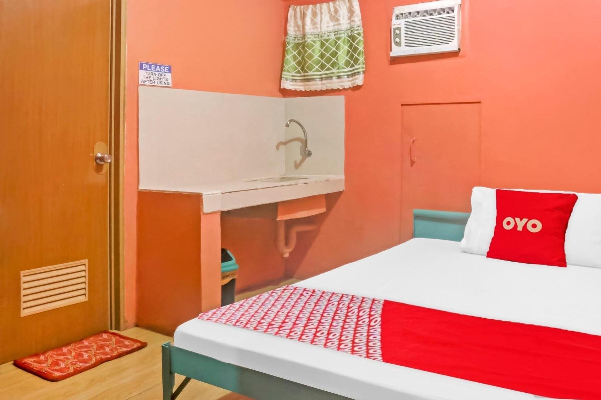 Solanos Transient House Hotel Pasay Exterior photo