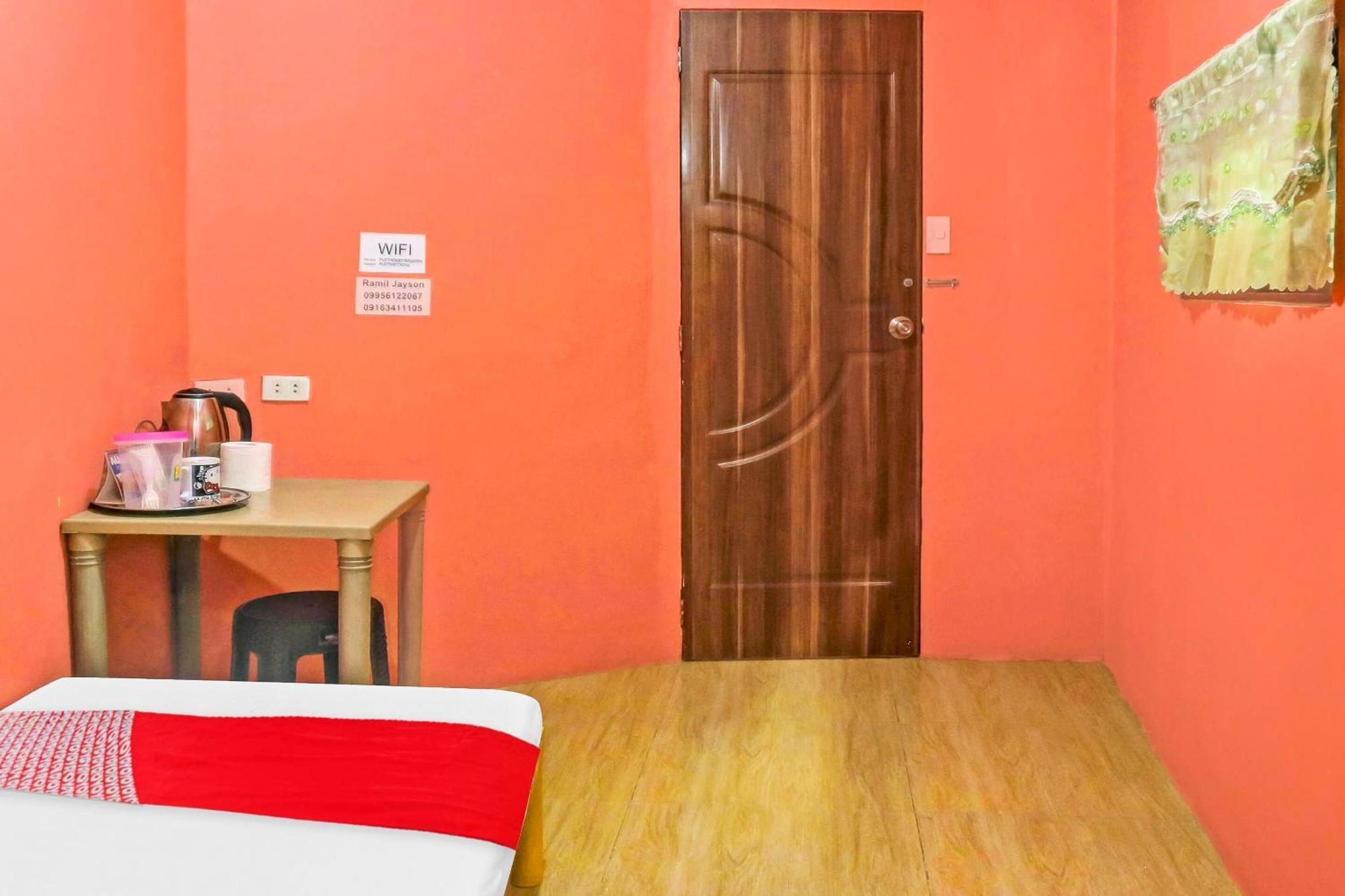 Solanos Transient House Hotel Pasay Exterior photo